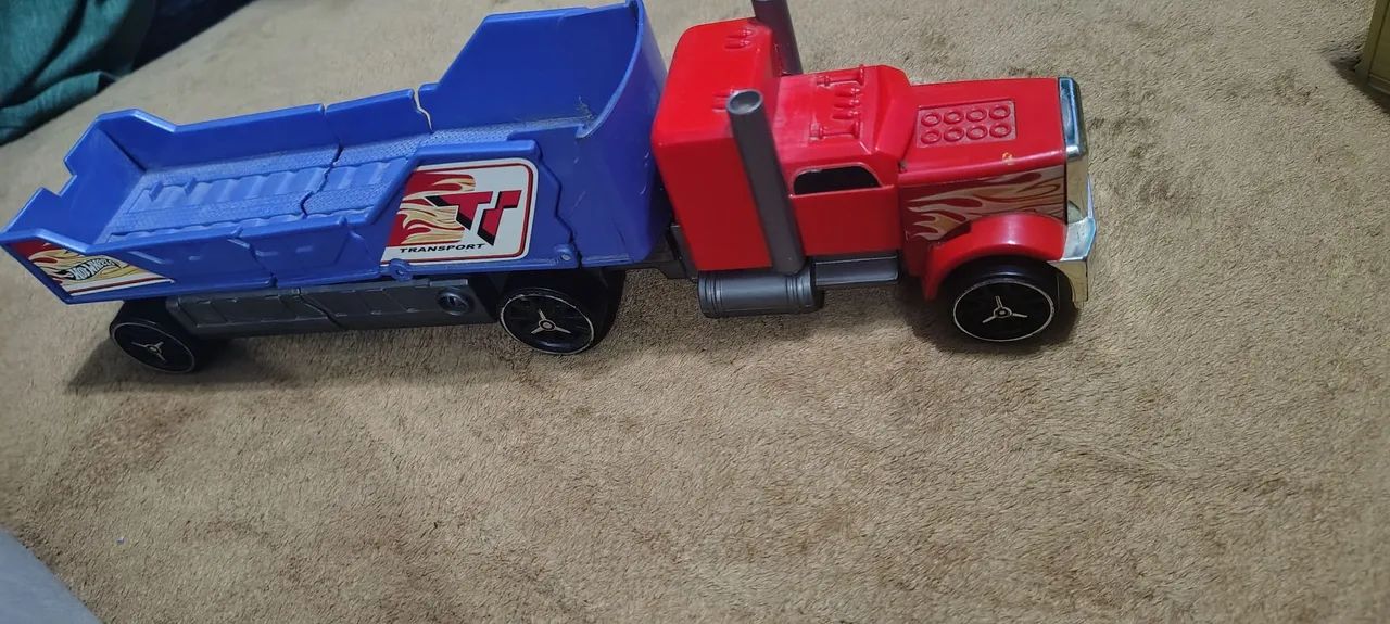 caminhão hot Wheels de simula batida original  - Foto 3