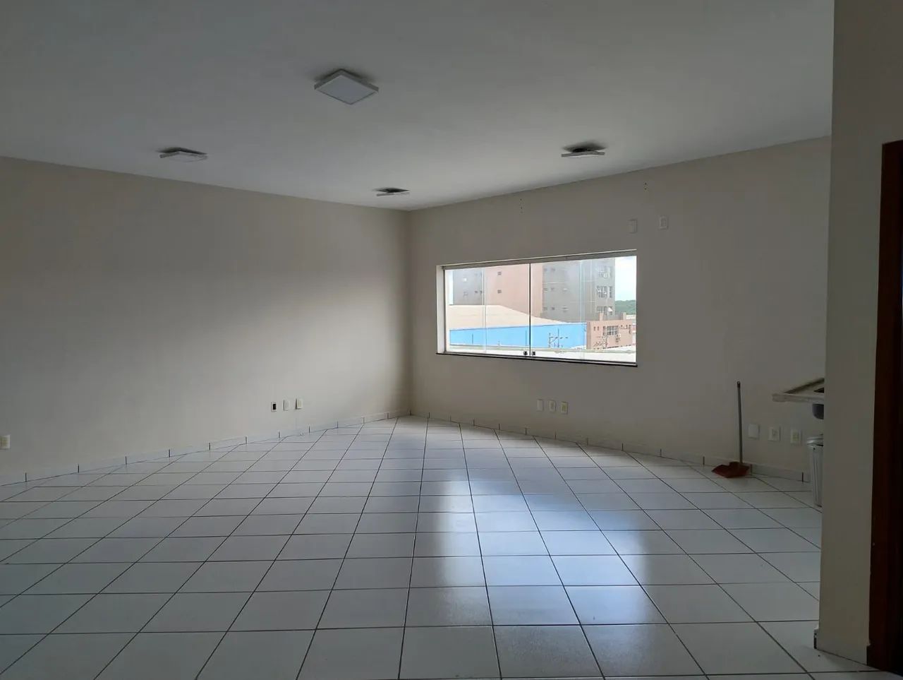 Alugo Sala Comercial - Centro de Indaiatuba  - Foto 5
