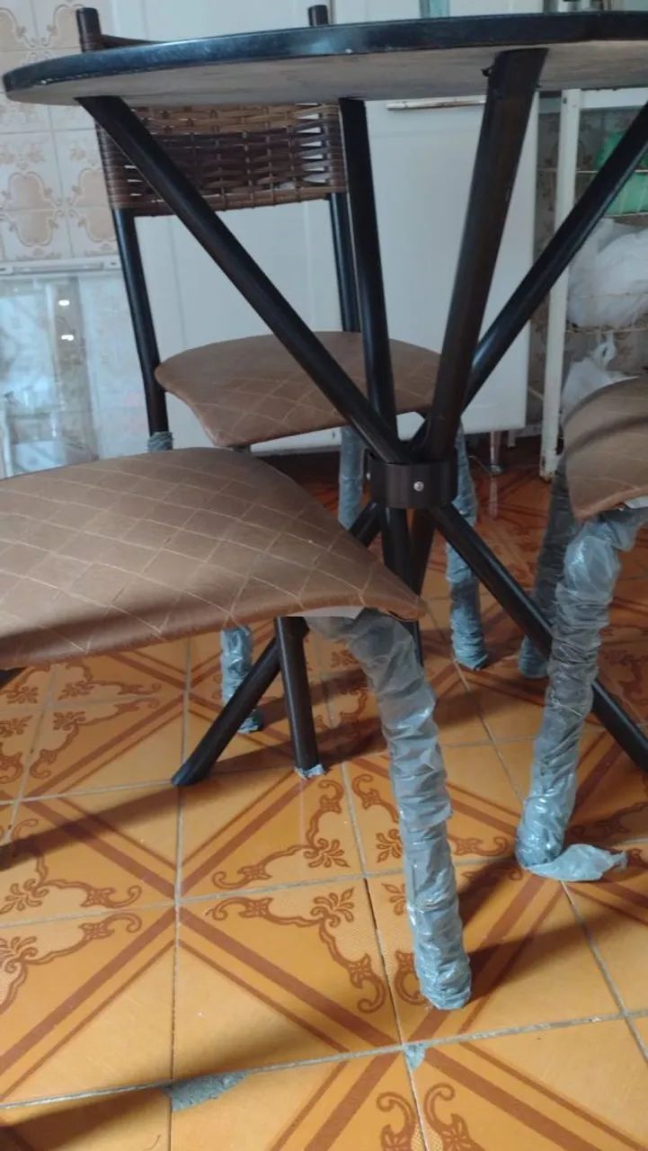 Table with Chairs65153861468547121