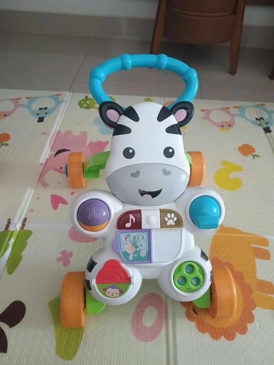 Desapego Banheira com suporte e andador. - Foto 2