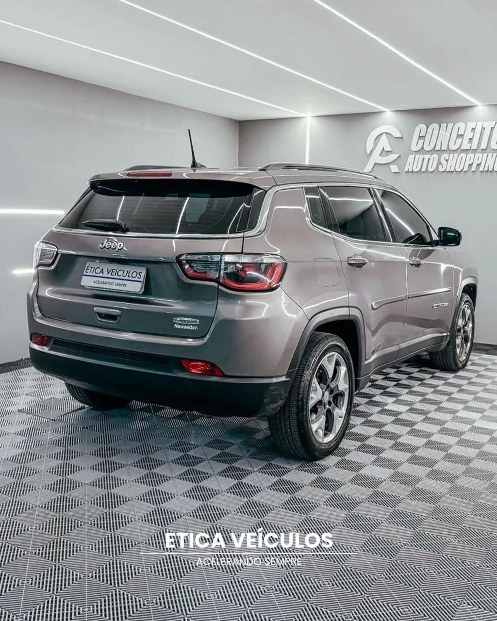Jeep Compass Longitude 2.0 4X2 Flex 16V Aut. 2019 - Foto 4