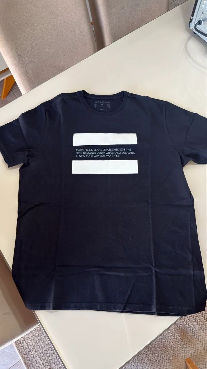 Camiseta Calvin Klein  - Foto 2