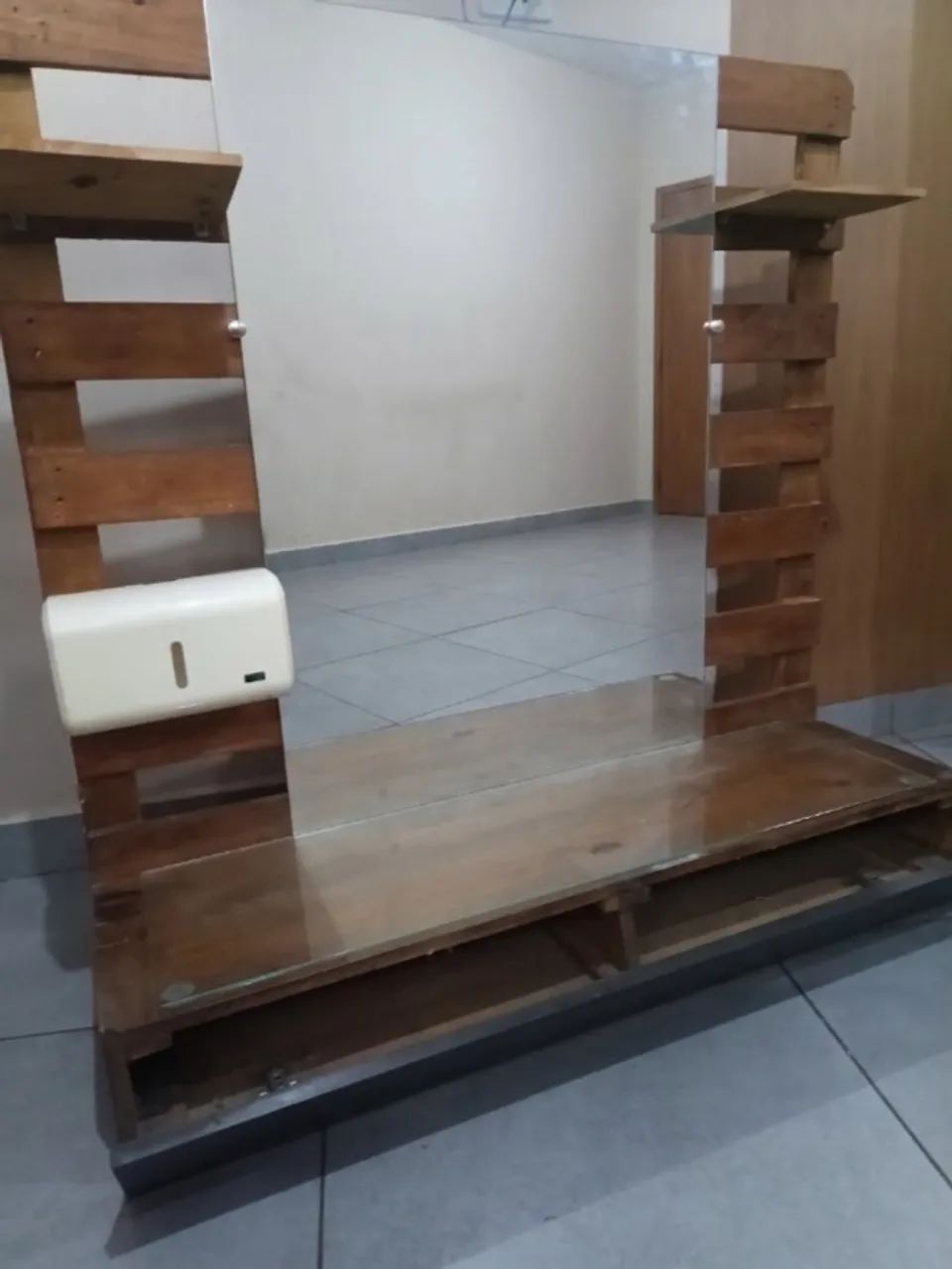 Cadeira de cabeleleiro e nicho  - Foto 2