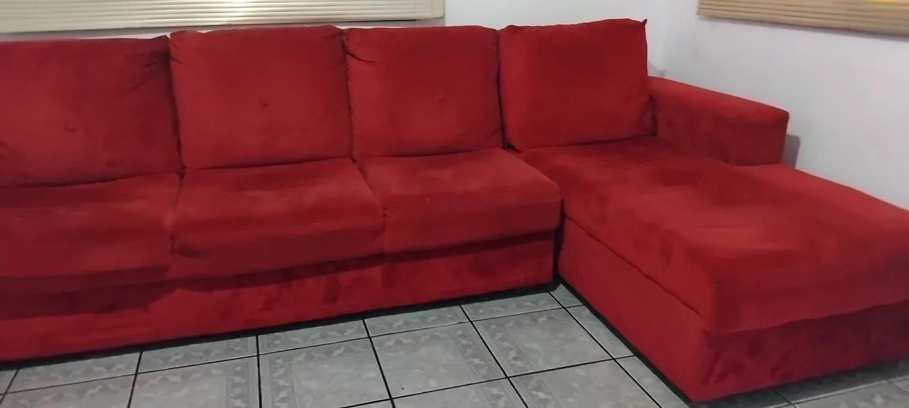 Sofá de 4 lugares com espreguiçadeira 