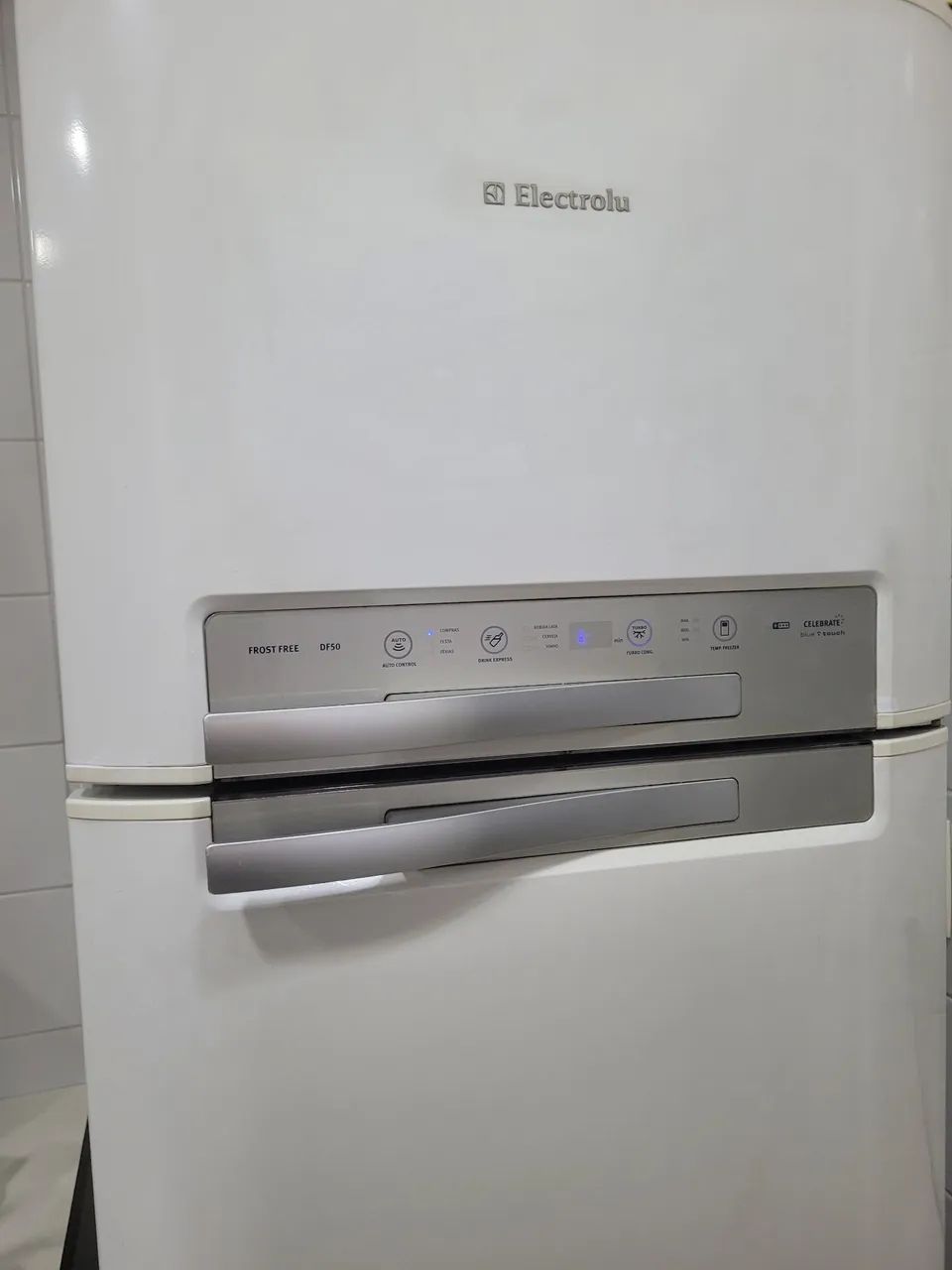 Geladeira Dúplex Eletrolux Df50 - Foto 2