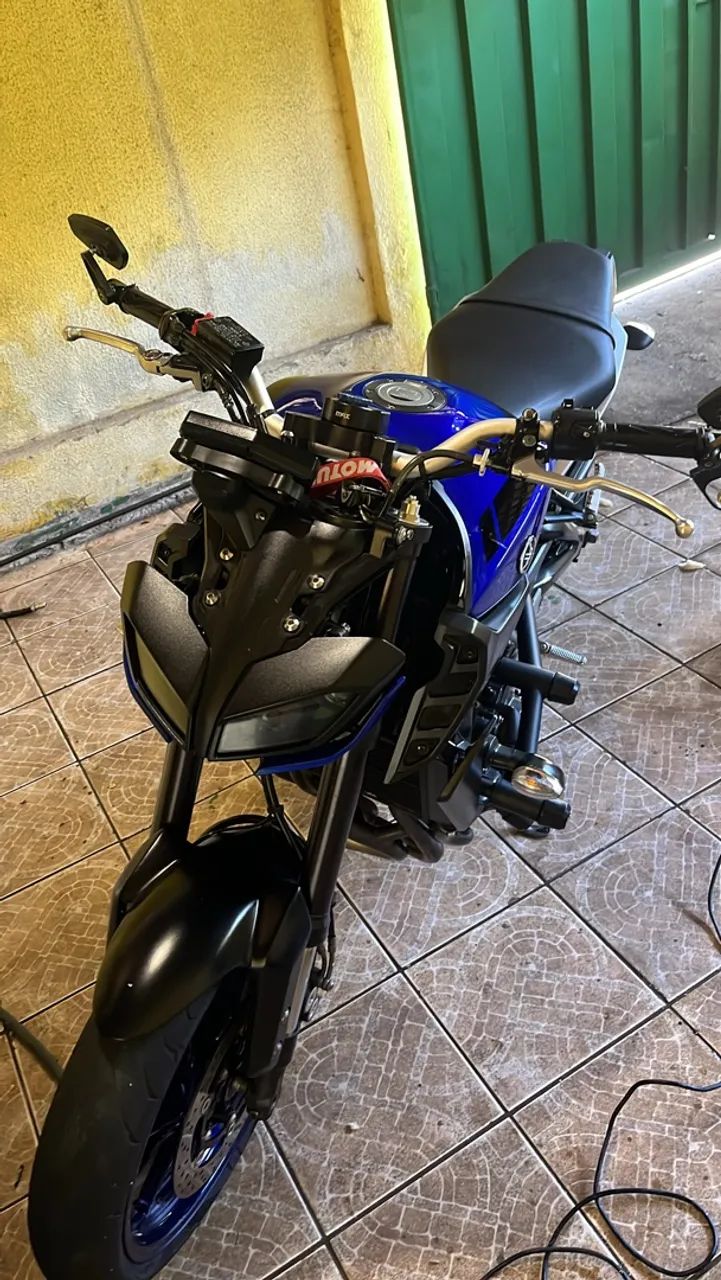 MT 09 - Foto 2