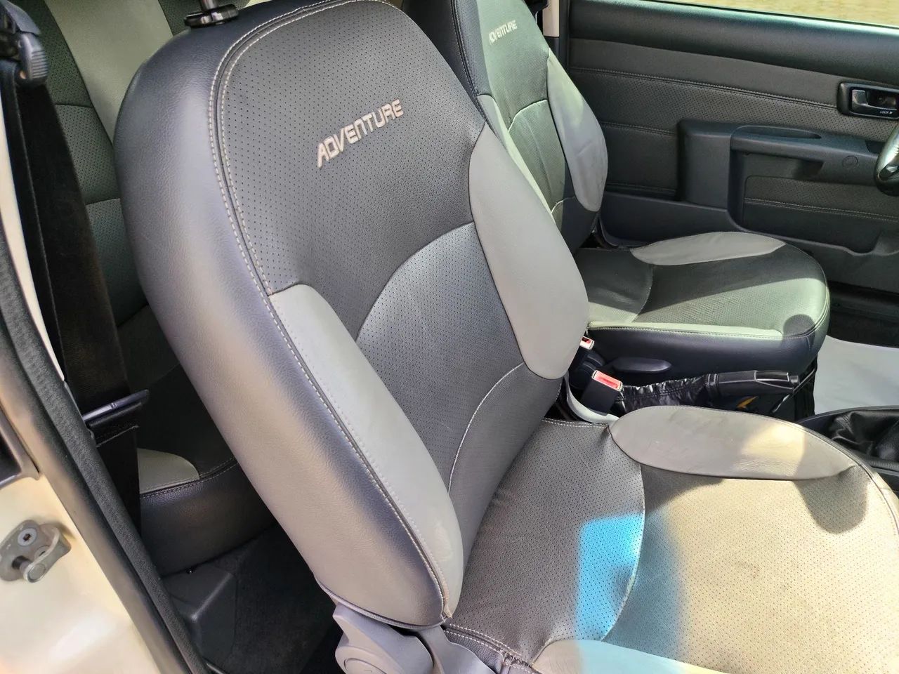 Fiat Strada Adv.ext./ Ext. 1.8 Locker Flex CD 2016 - Foto 4