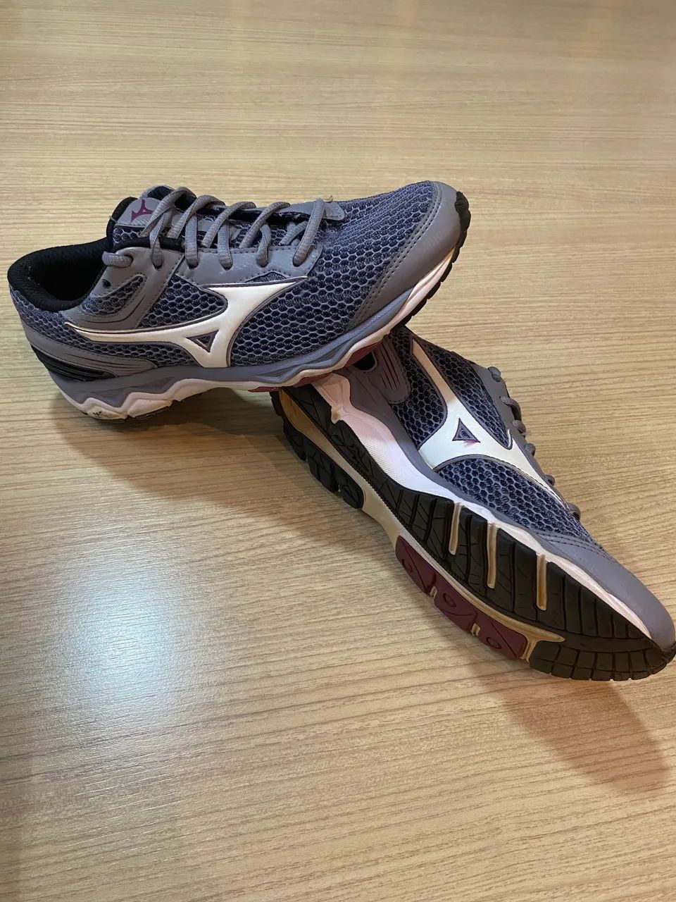 Tênis Mizuno Wave 