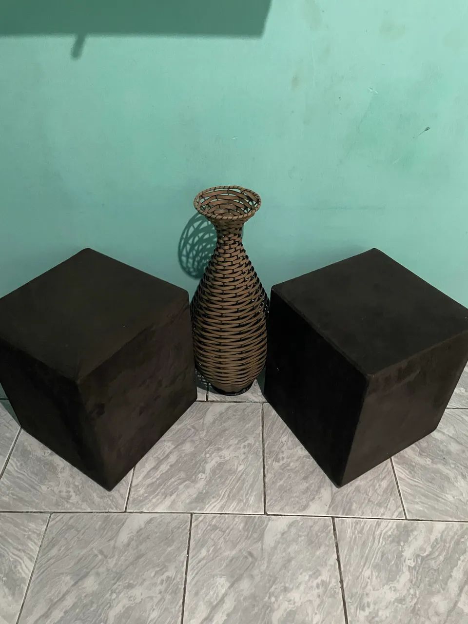 Puffs novo e grande. 180.00