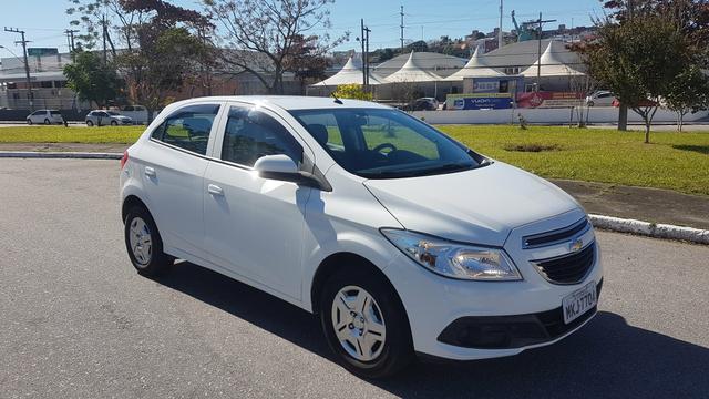 Chevrolet Onix 1.0 LT Completo - Apenas 54.000 km - Foto 7
