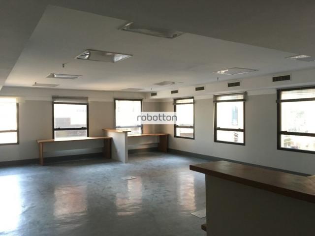 255m² com 6 vagas!