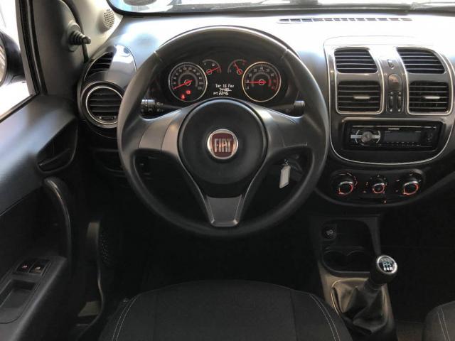 Fiat Grand GRAND SIENA 1.6 ESSENCE - Prata - 2017 - Foto 5
