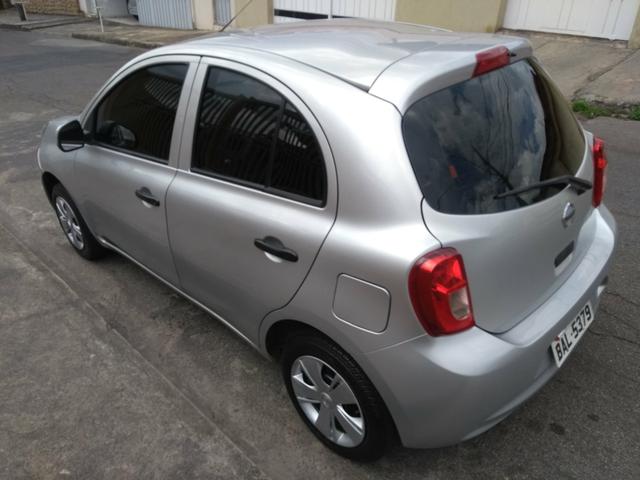 Nissan March - Foto 6