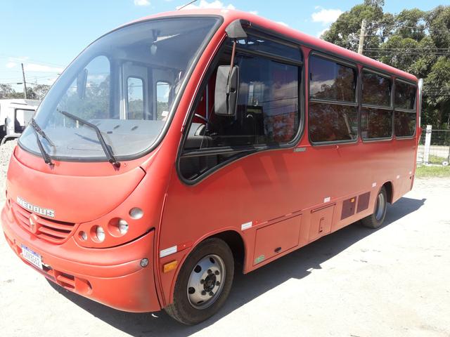 Micro ônibus Mercedes Benz thunder lo