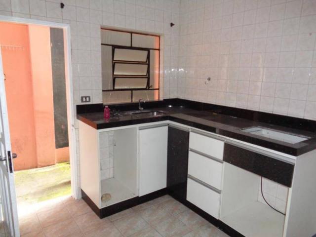 Ótima oportunidade para investimento! Terreno com 3 casas construídas à venda, 300 m² por - Foto 12