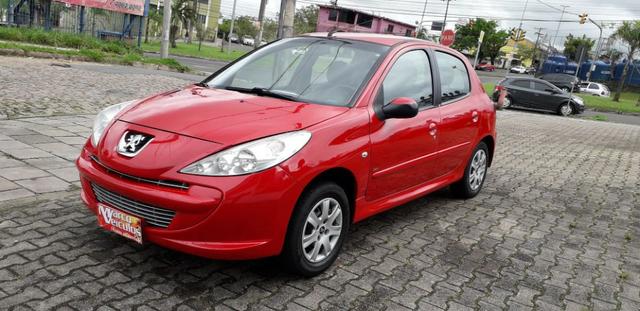 Peugeot 207 xr 1.4 ano 2011 completo - Foto 2