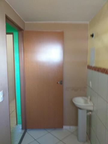 A/c,financiar Otimo preço R$149.000 02 qts 55 mts bem loc,na qn 402 carro - Foto 4