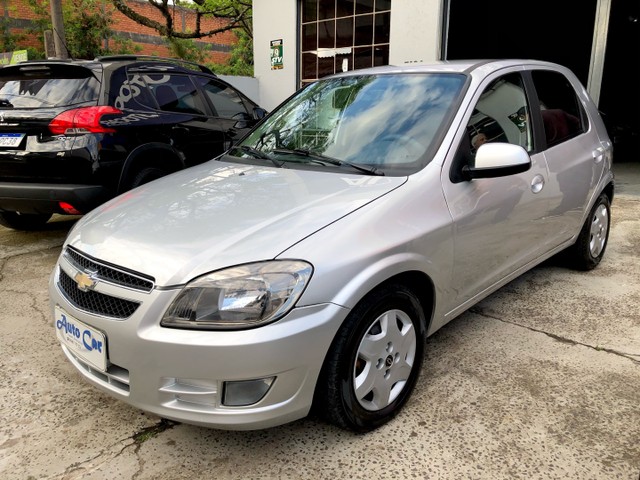 CELTA 1.0 MPFI LT 8V