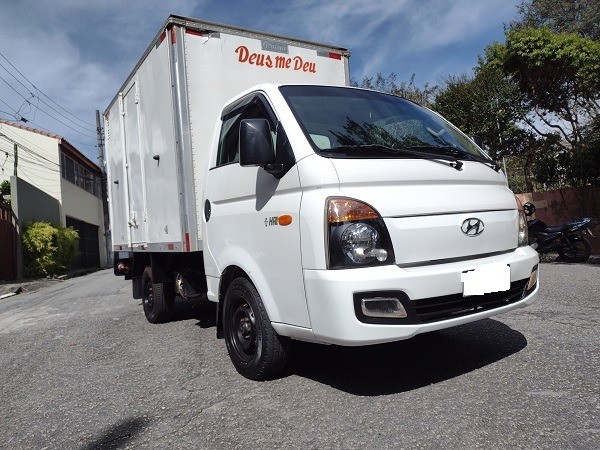 HYUNDAI HR BAÚ 2014 109.000