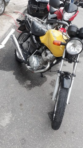 VENDE SE UMA CG FAN 125 .