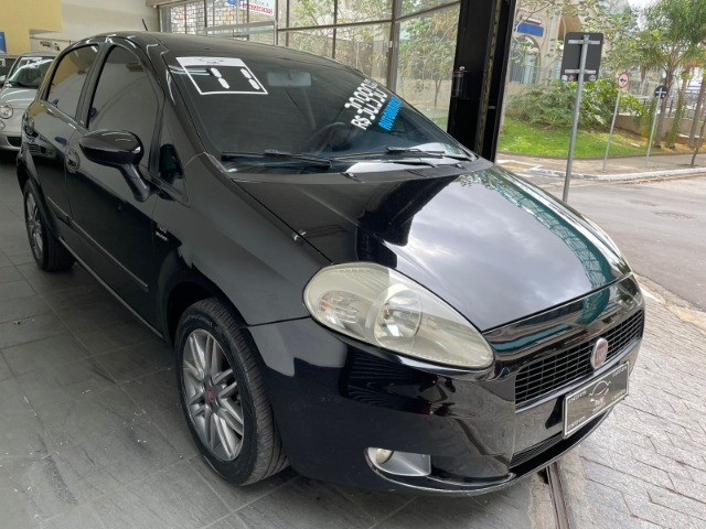 FIAT PUNTO ESSENCE 1.8 16V DUALOGIC  FLEX  2011