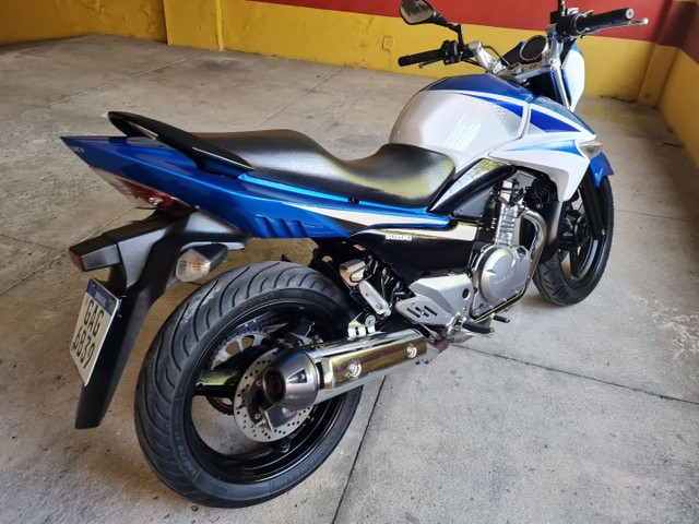 SUZUKI INAZUMA 250