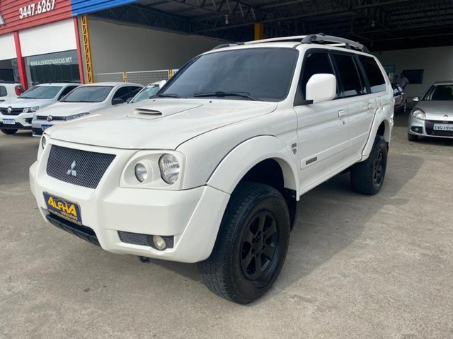 PAJERO SPORT HPE 2.5 4X4 DIESEL MEC.