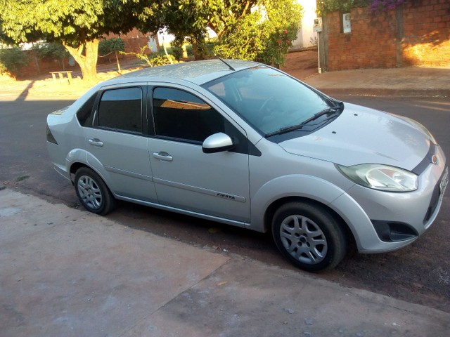 FIESTA SEDAN 1.0 11/12 COMPLETO