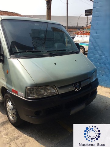 PEUGEOT BOXER COM AR CONDICIONADO