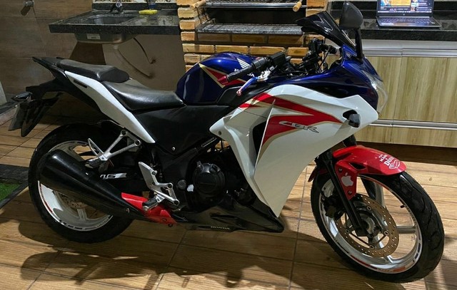 CBR 250R