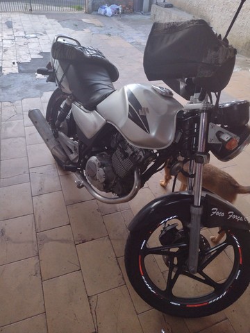 VENDE-SE SUZUKI YES 125 ANO 2007