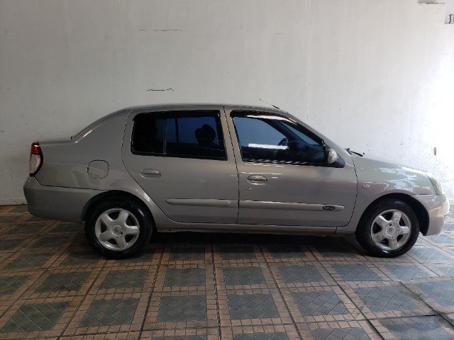 RENAUL CLIO