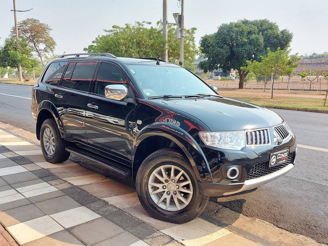 PAJERO DAKAR 2009/2010 3.2 HPE 4X4 7 LUGARES 16V TURBO INTERCOOLER DIESEL 4P AUTOMÁTICO