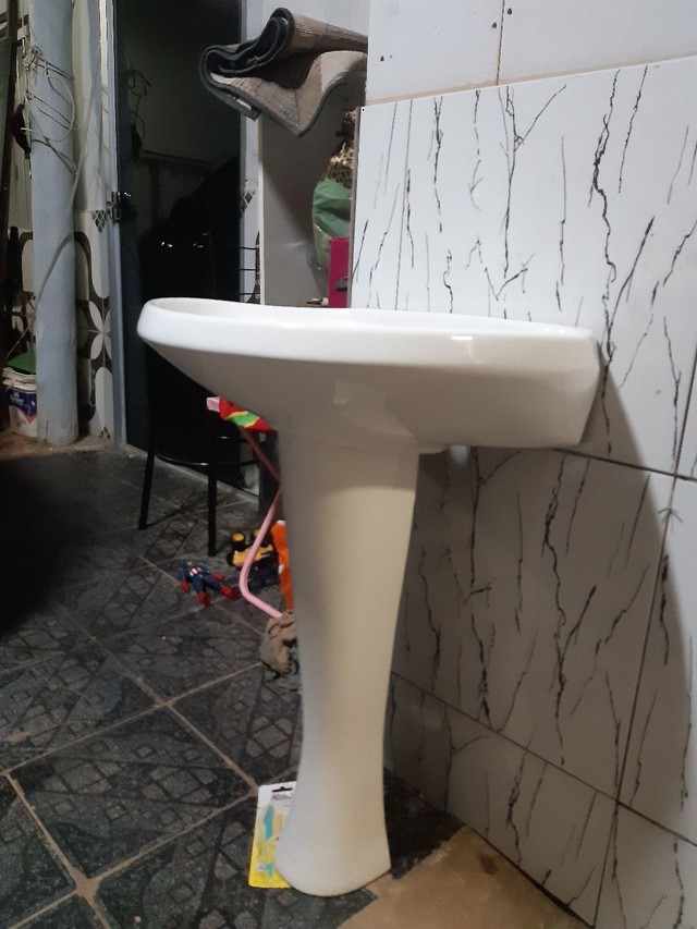 Lindo Lavatório com coluna grande branco neve - Foto 4