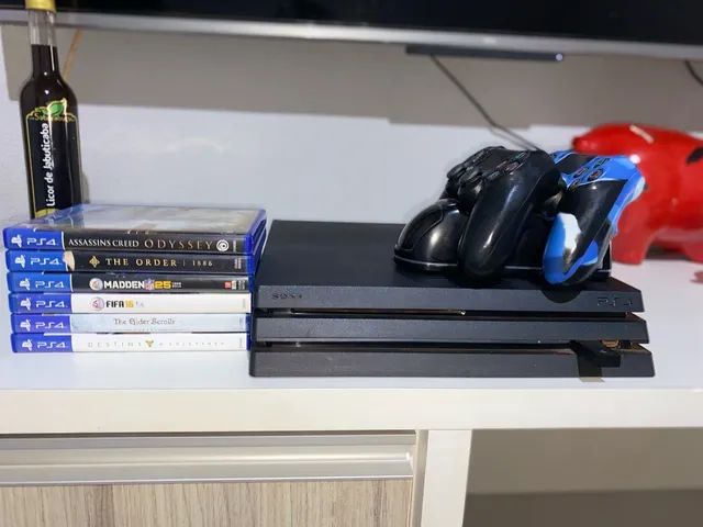 PS4 PRO semi novo - Videogames - Taguatinga Norte (Taguatinga), Brasília  1258755576