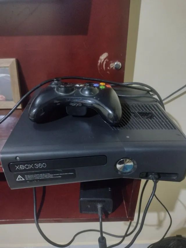 VENDIDO] Xbox 360 Slim 750GB RGH+LTE3.0 + 4000 Jogos  Fórum Outer Space -  O maior fórum de games do Brasil