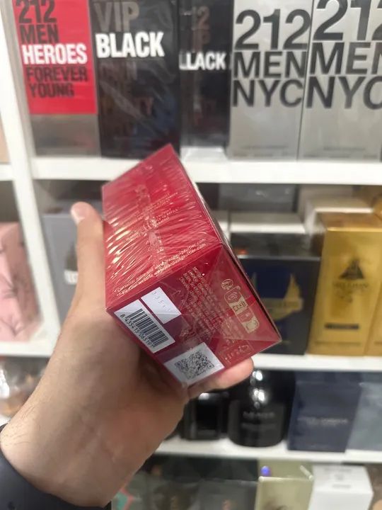 Scandal Le Parfum Masculino  - Foto 4