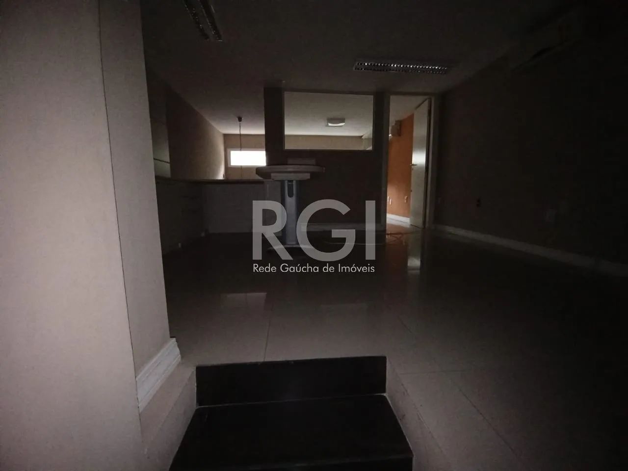 Loja comercial com 59,30m2 de área privativa no bairro Bom Fim, com mezanino, mobiliado fi - Foto 12