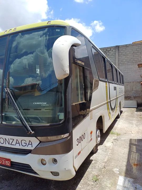 Ônibus comil  Campione Vision 3.45 
