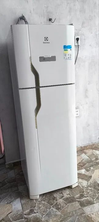 Geladeira Frost Free 290 ltrs