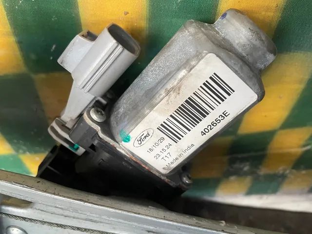Motor engenho máquina de vidro porta dianteira direita Ford ka  - Foto 4
