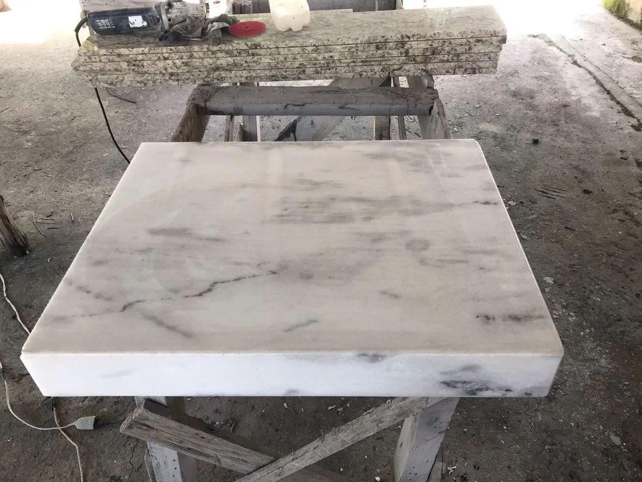 Bancada de lavatório em mármore branco 