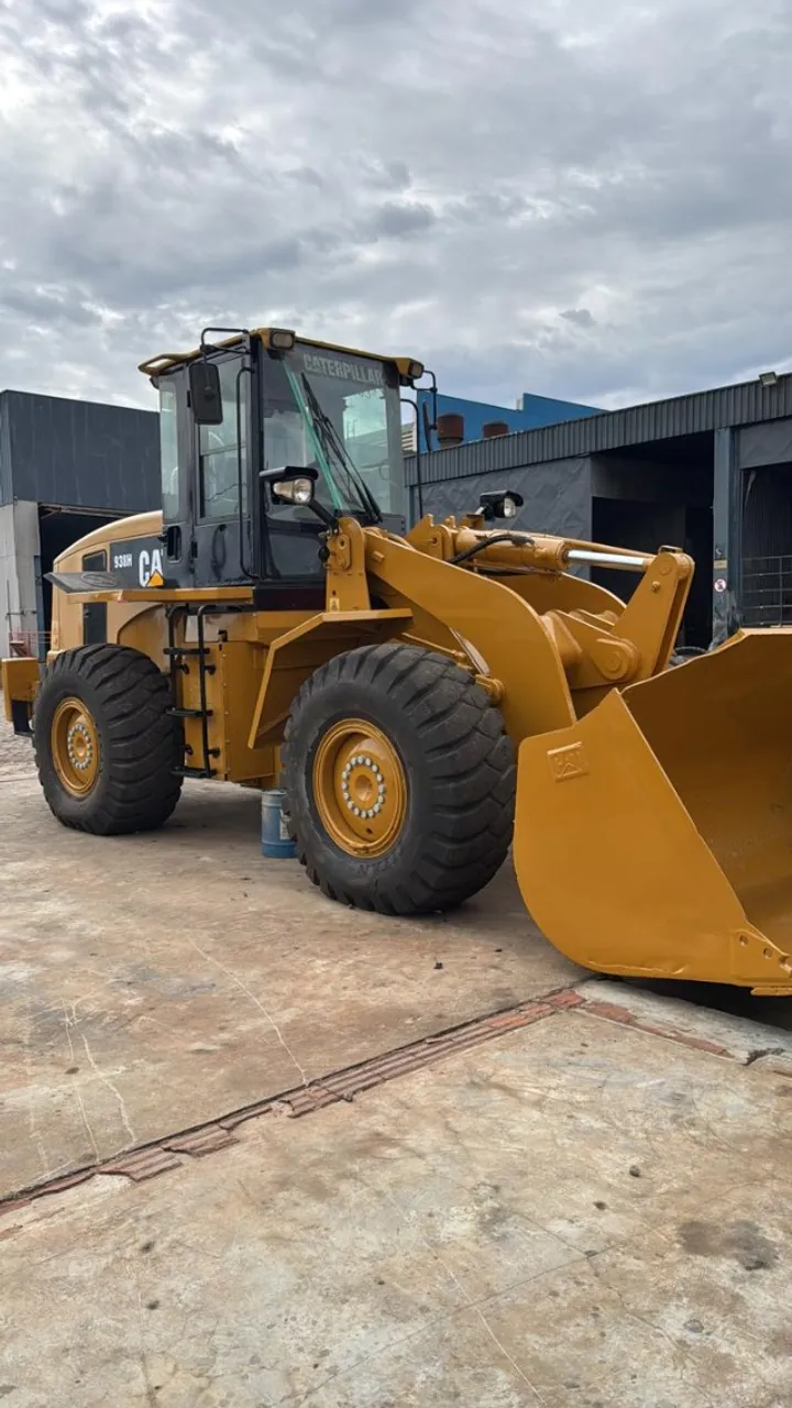 Pá carregadeira Caterpillar 938H 2013 revisada