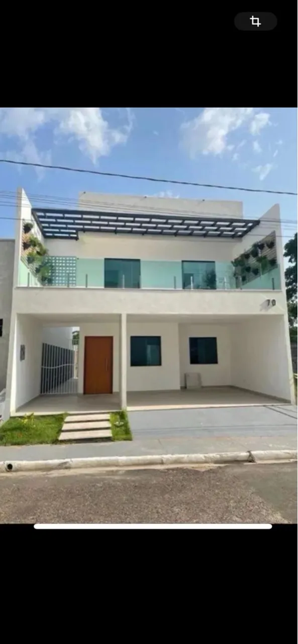 Vende-se belíssima casa em condomínio 