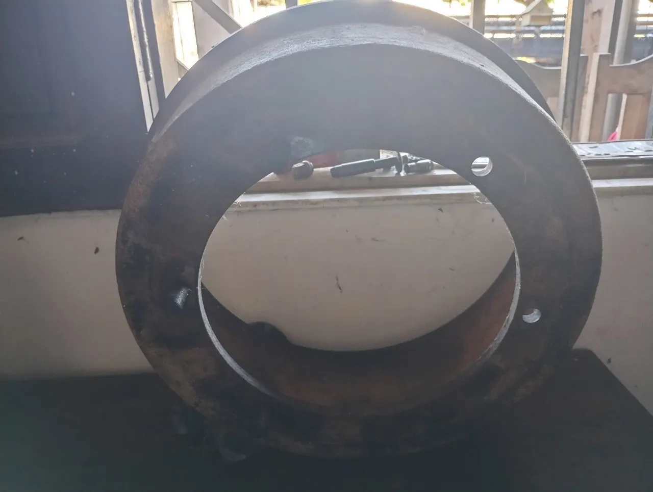 Peça automotiva circular
