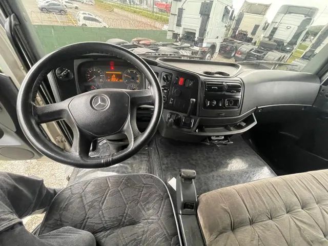 Mercedes-Benz 2036 4x2 ano 2013 Automático - Foto 14