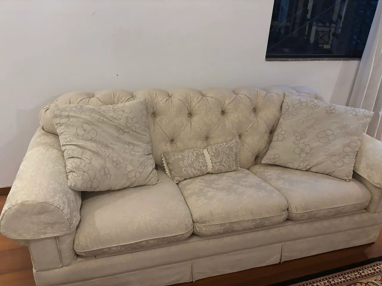 Tufted sofa set64295994158209120
