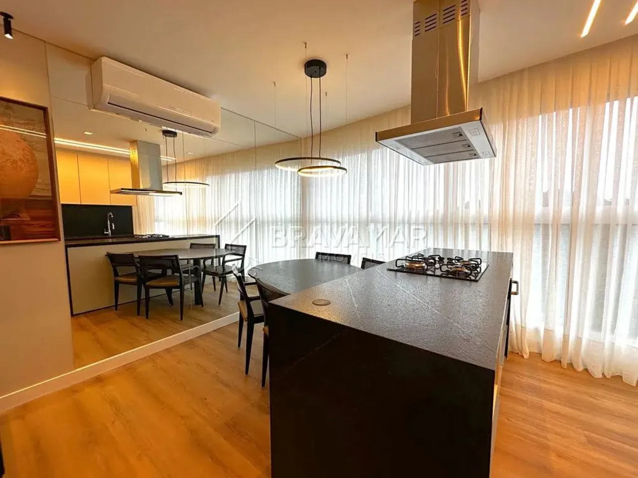 Locação Anual - Apartamento com 02 Suítes! Mobiliado e equipado na Praia Brava - Itajaí/SC