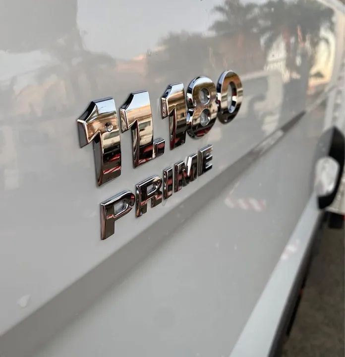 VW 11.180 baú ano 2019 - Foto 4