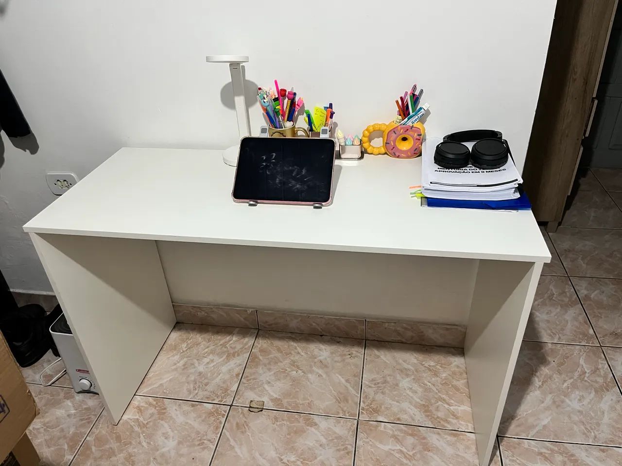 Mesa de estudo 64316479883139122